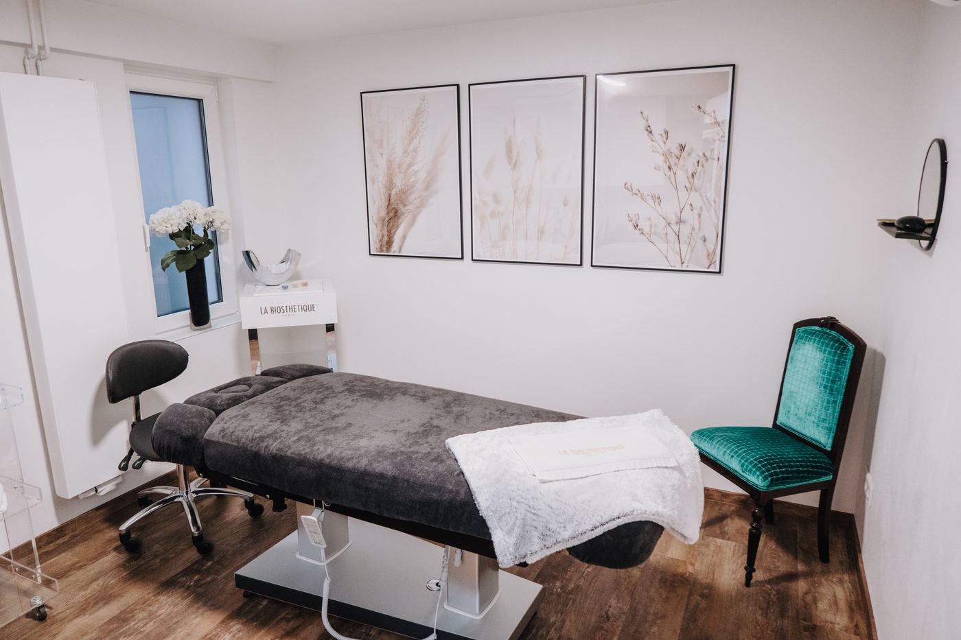 Kosmetikbereich im Salon Garwels
